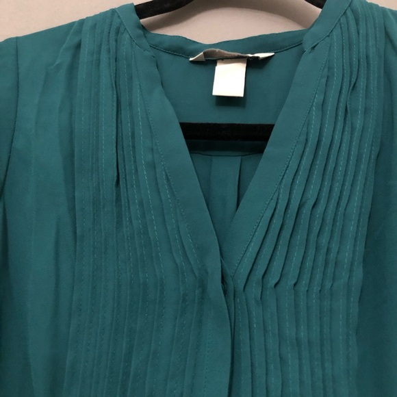 H&M Emerald green ruffle shirt sleeve blouse - Picture 4 of 4
